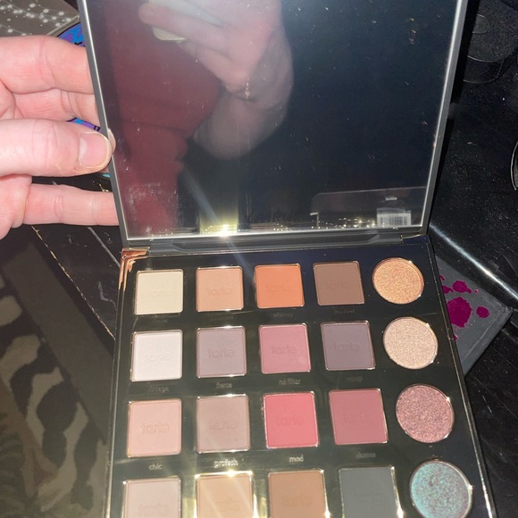 Tarte tartiest pro eyeshadow palette BNIB - Picture 2 of 5
